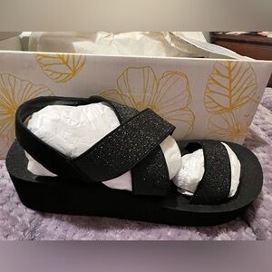 Yellow Box Bunkie Black Wedge Sandal NIB
